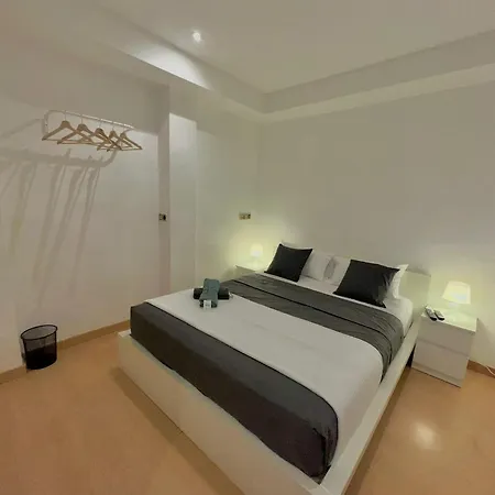 Leon House Apartamento 公寓
